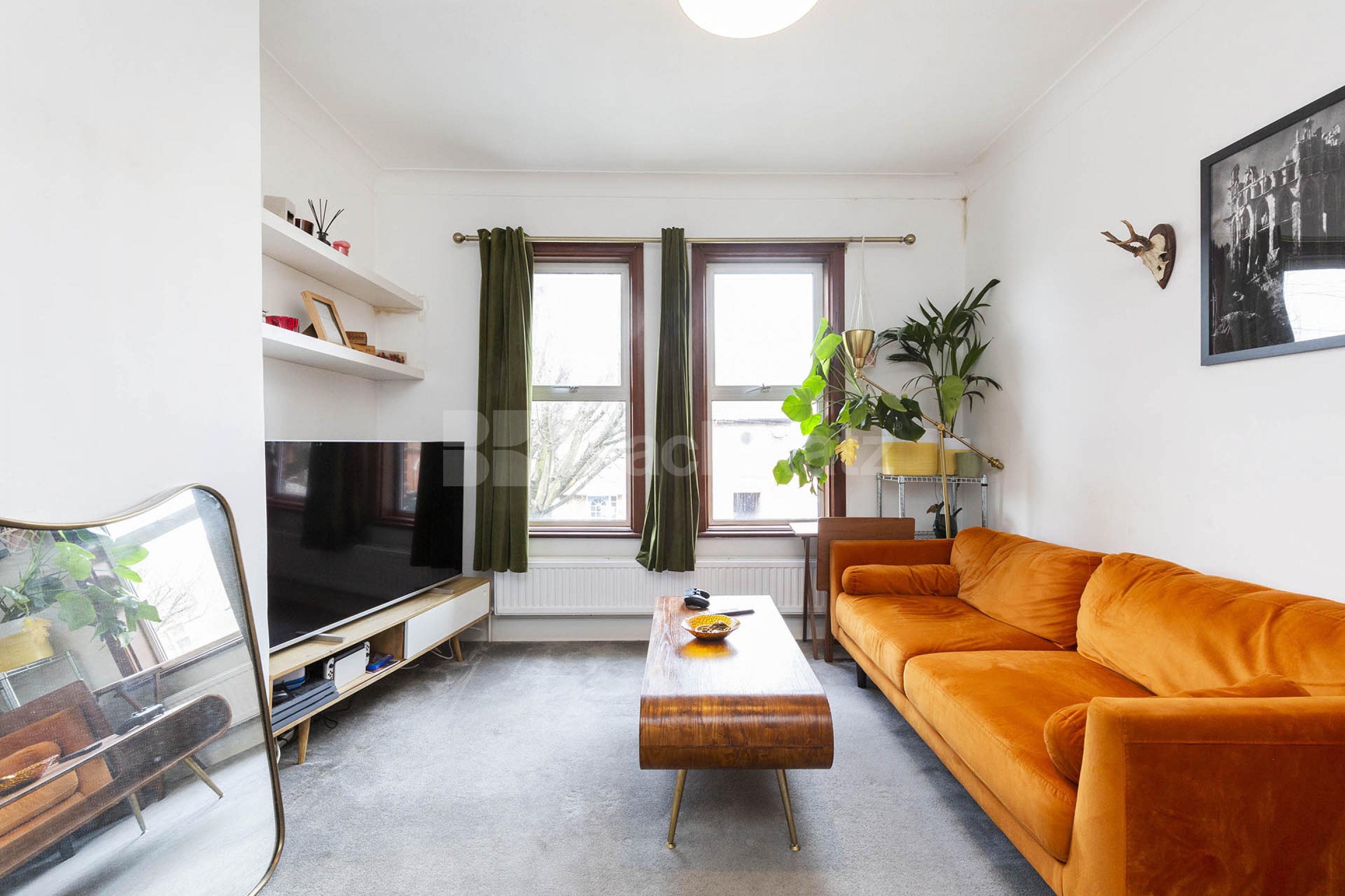 first floor 2 bedroom property with access to shared garden Chewton Road, Walthamstow E17